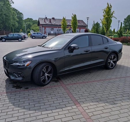 Volvo S60 cena 139800 przebieg: 60000, rok produkcji 2019 z Przeworsk małe 232